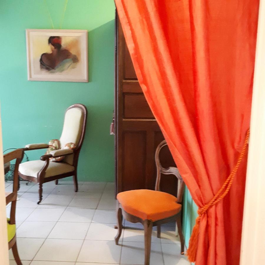 Bed and Breakfast Terrasse Du Piton Deshaies Exterior foto