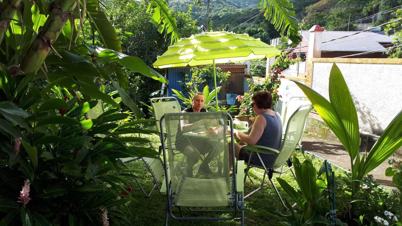 Bed and Breakfast Terrasse Du Piton Deshaies Exterior foto